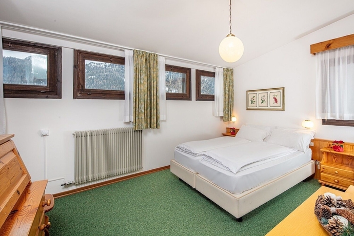 Imagen de la habitación del Hotel Nigritella. Foto 16