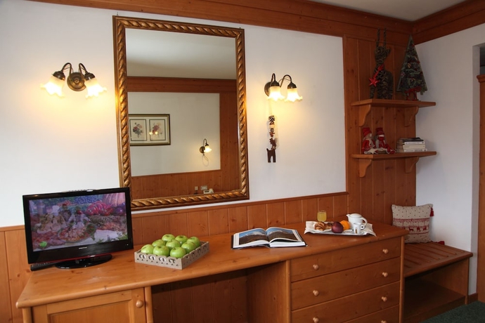 Imagen de la habitación del Hotel Nigritella. Foto 17