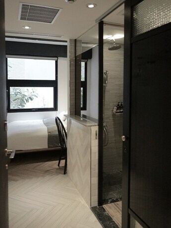 Imagen de la habitación del Hotel Nihao Caf&eacute;. Foto 32