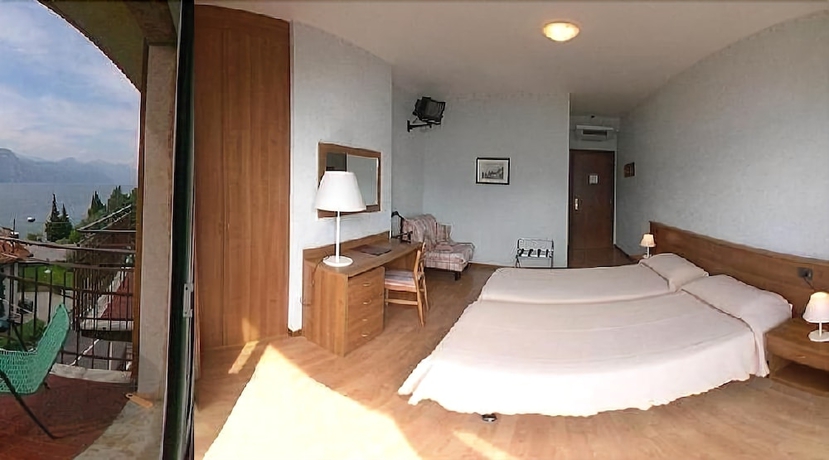 Imagen de la habitación del Hotel Nike, Marniga. Foto 11