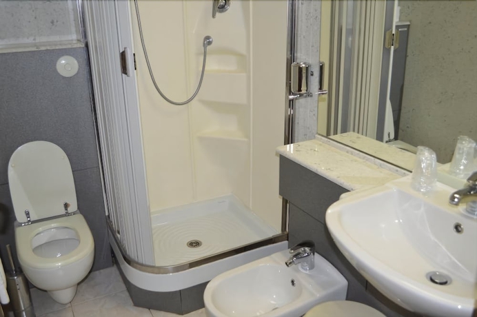 Imagen de la habitación del Hotel Nike, Marniga. Foto 13