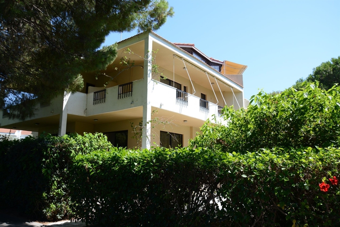 Imagen de los exteriores del Hotel Niki Apartments. Foto 15