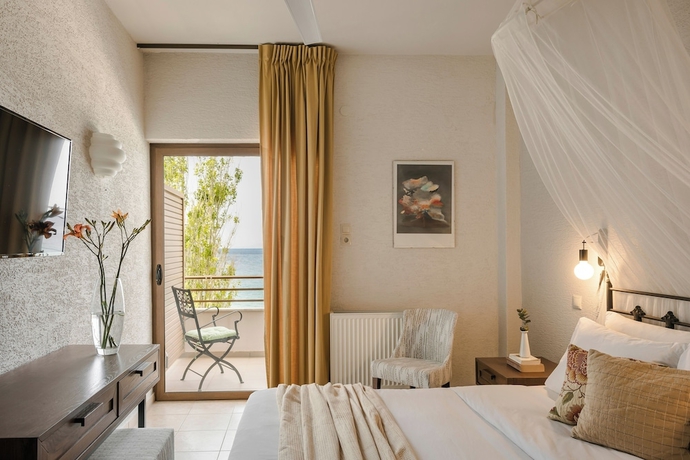 Imagen de la habitación del Hotel Niki Beach. Foto 7