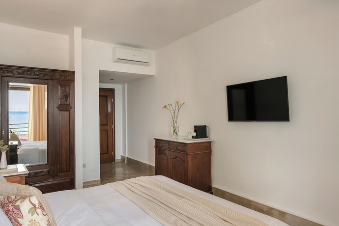 Imagen de la habitación del Hotel Niki Beach. Foto 14