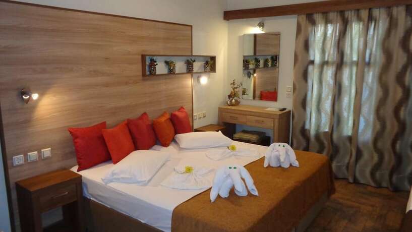 Imagen general del Hotel Niki Studios Sea-Front. Foto 7