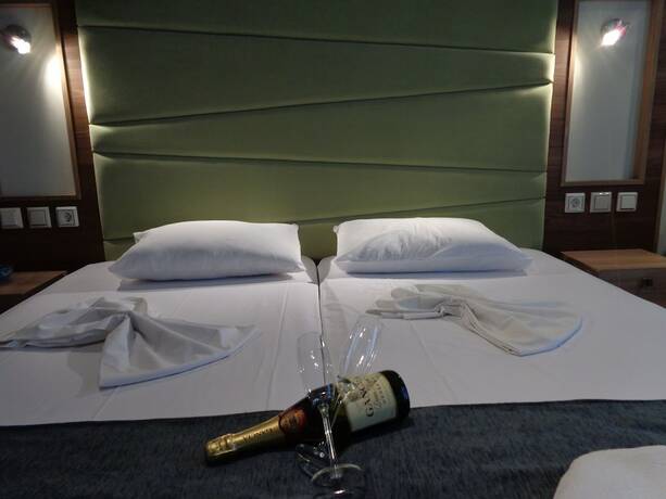 Imagen general del Hotel Niki Studios Sea-Front. Foto 12