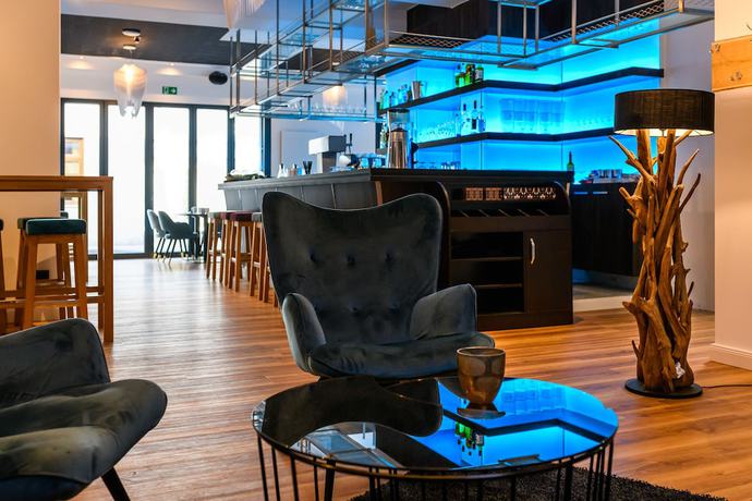 Imagen del bar/restaurante del Hotel Nikii Boutique. Foto 6