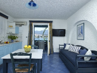 Imagen de la habitación del Hotel Niki's Village. Foto 4