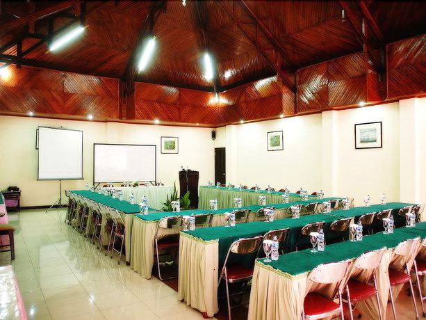Imagen de los interiores del Hotel Nikita Hotel, Bukittinggi. Foto 6