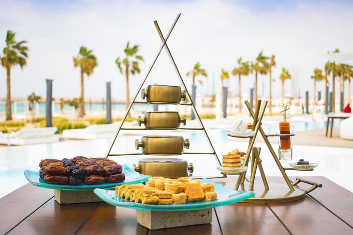 Imagen de los interiores del Hotel Nikki Beach Resort and Spa Dubai. Foto 8