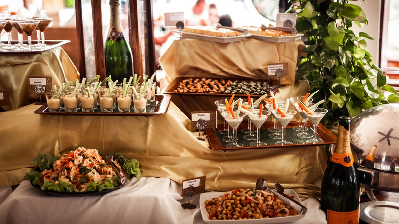 Imagen del bar/restaurante del Hotel Nikki Beach Resort and Spa. Foto 7