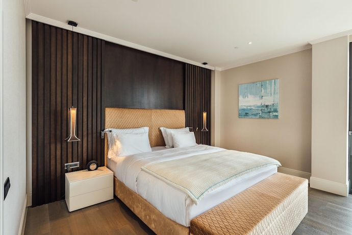 Imagen de la habitación del Hotel Nikki Beach Resort and Spa Montenegro. Foto 3