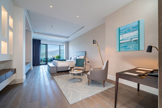 Imagen de la habitación del Hotel Nikki Beach Resort and Spa Montenegro. Foto 8