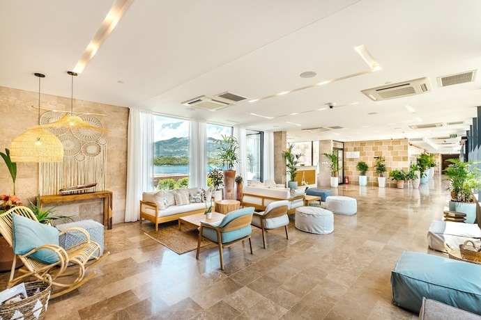 Imagen de los interiores del Hotel Nikki Beach Resort and Spa Montenegro. Foto 18