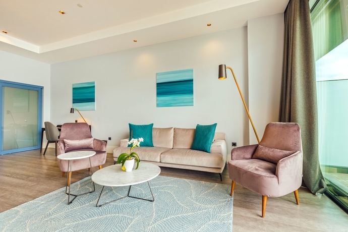 Imagen de la habitación del Hotel Nikki Beach Resort and Spa Montenegro. Foto 12