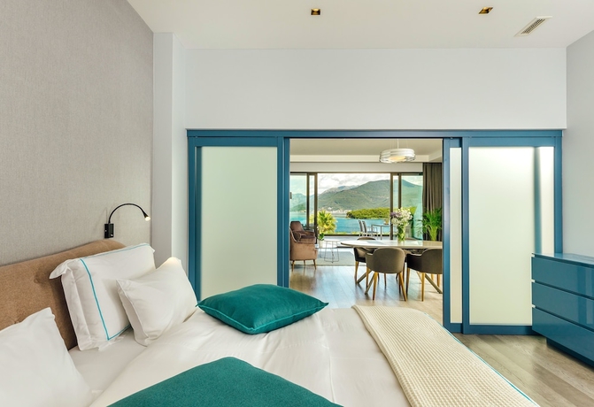 Imagen de la habitación del Hotel Nikki Beach Resort and Spa Montenegro. Foto 16