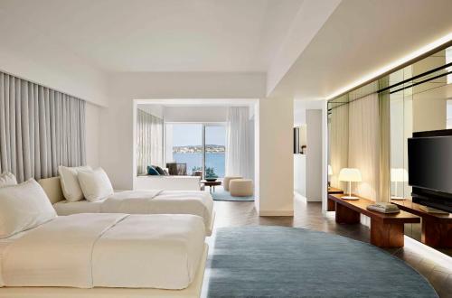 Imagen de la habitación del Hotel Nikki Beach Resort and Spa Porto Heli. Foto 17
