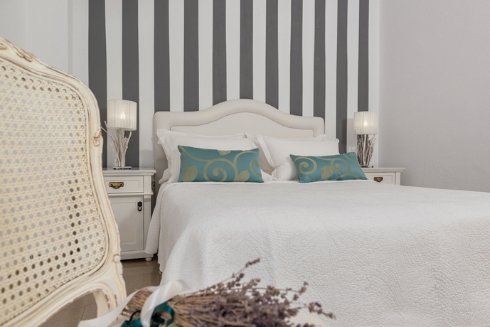 Imagen de la habitación del Hotel Nikki Beach Resort and Spa Santorini. Foto 10