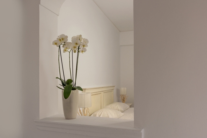 Imagen de la habitación del Hotel Nikki Beach Resort and Spa Santorini. Foto 11