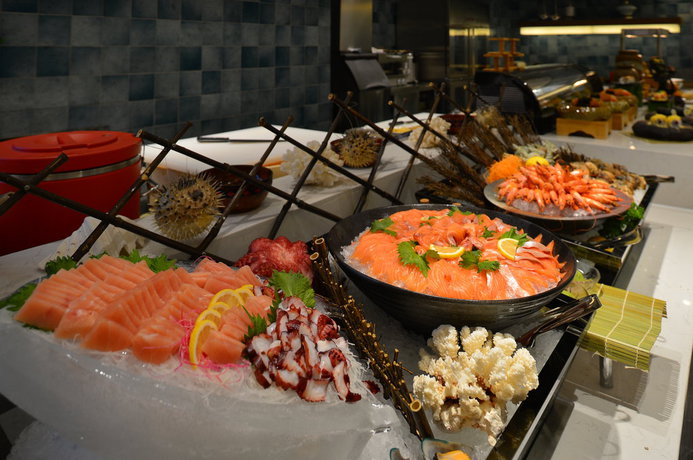 Imagen del bar/restaurante del Hotel Nikko Dalian. Foto 3