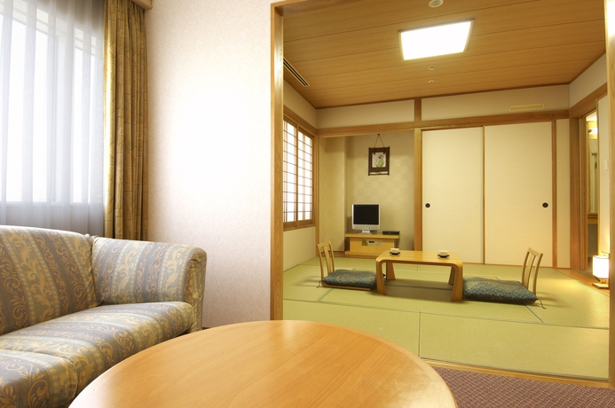 Imagen de los interiores del Hotel Nikko Himeji. Foto 12