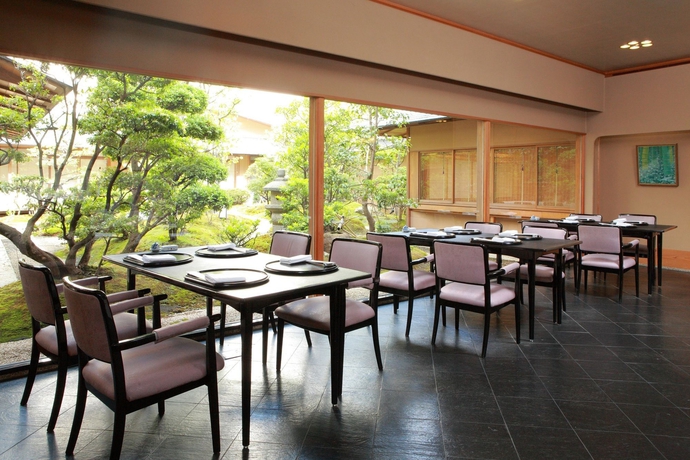 Imagen del bar/restaurante del Hotel Nikko Kanazawa. Foto 4