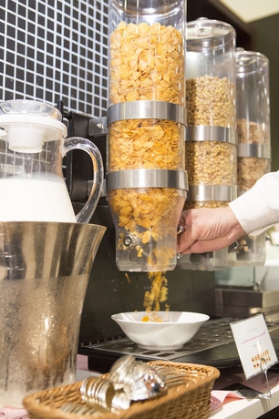 Imagen del bar/restaurante del Hotel Nikko Kansai Airport. Foto 6