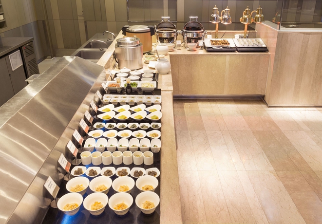 Imagen del bar/restaurante del Hotel Nikko Saigon. Foto 6