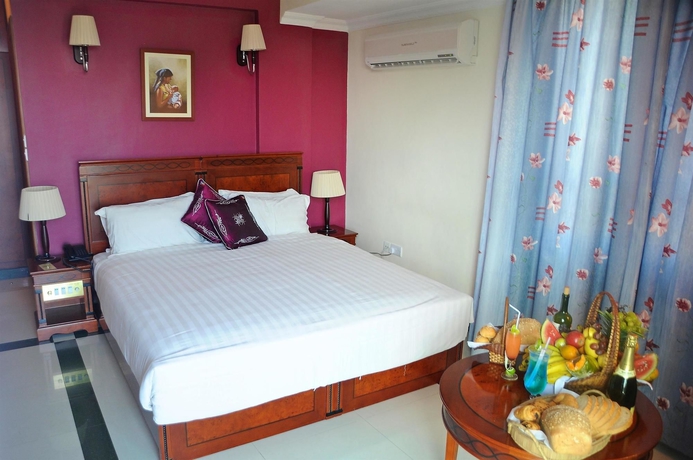 Imagen de la habitación del Hotel Nikko Tower. Foto 6