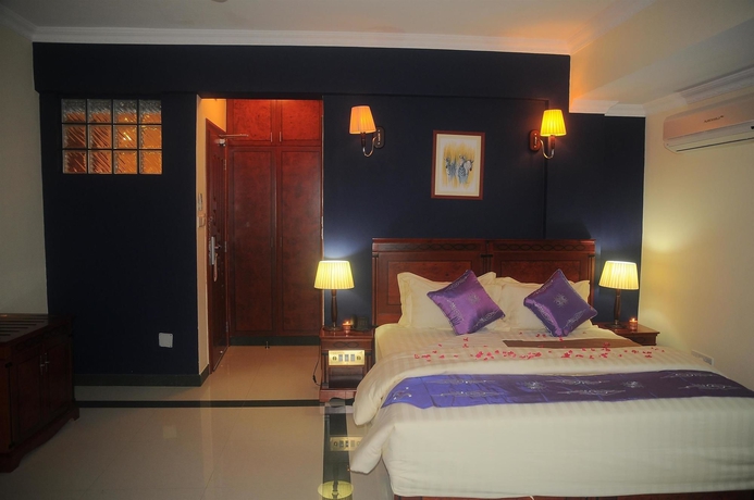 Imagen de la habitación del Hotel Nikko Tower. Foto 9