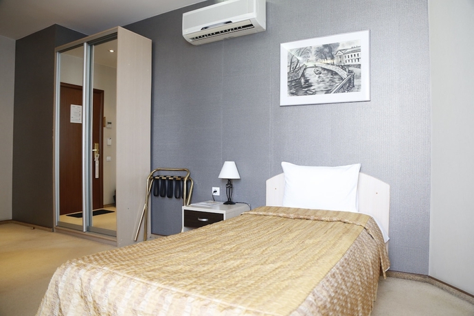 Imagen de la habitación del Hotel Nikol Business. Foto 12