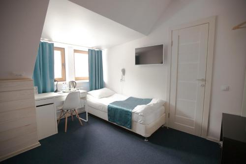 Imagen de la habitación del Hotel Nikola. Foto 7