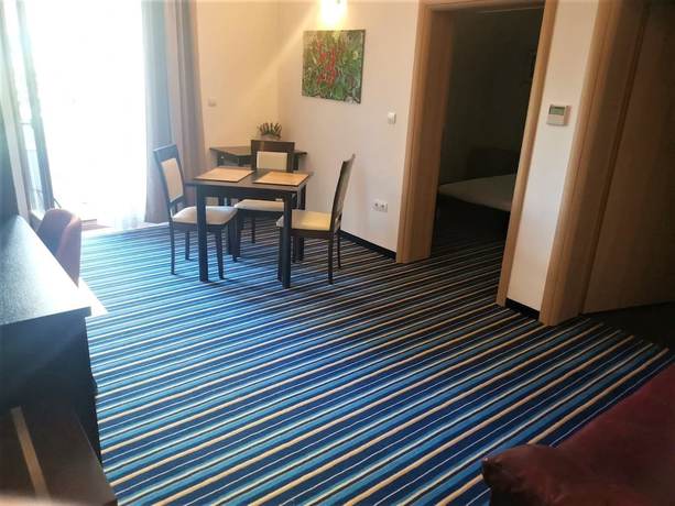 Imagen de la habitación del Hotel Nikola. Foto 4