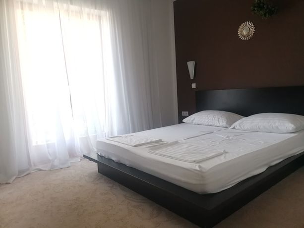 Imagen de la habitación del Hotel Nikola. Foto 9