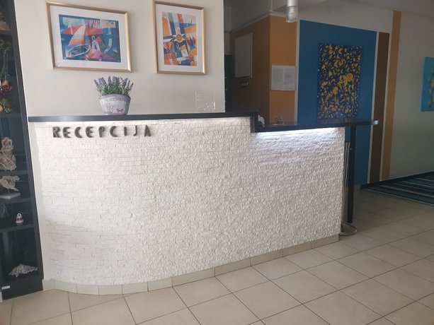 Imagen de los interiores del Hotel Nikola. Foto 20