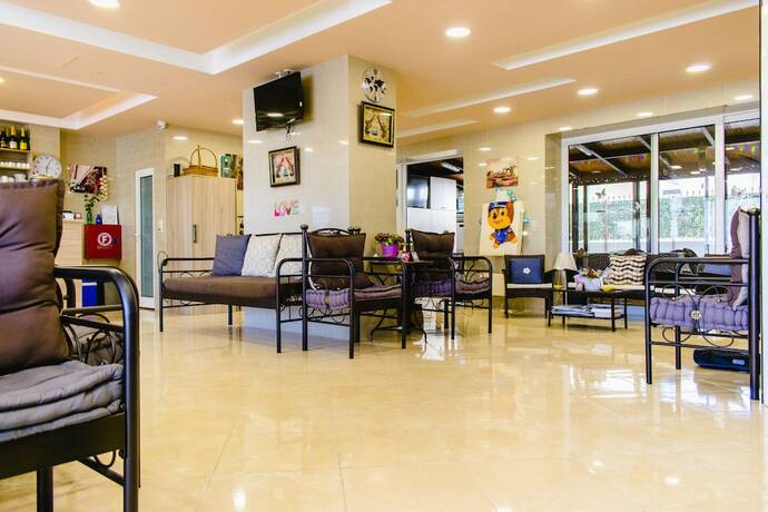 Imagen del bar/restaurante del Hotel Nikolakakis Rooms Lavrio. Foto 7