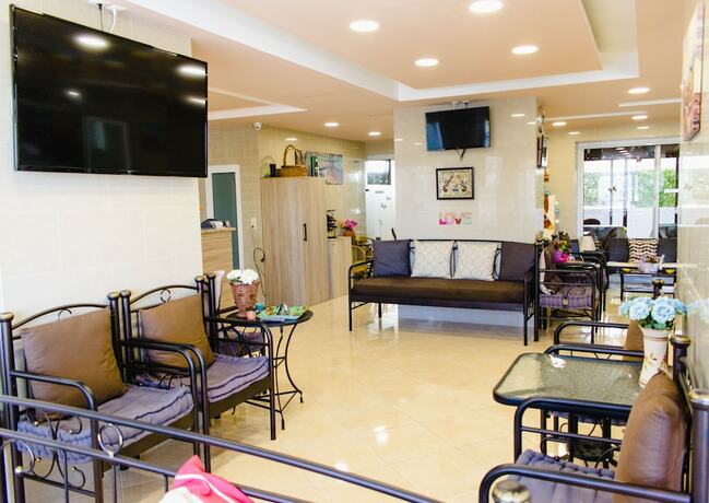 Imagen general del Hotel Nikolakakis Rooms Lavrio. Foto 2