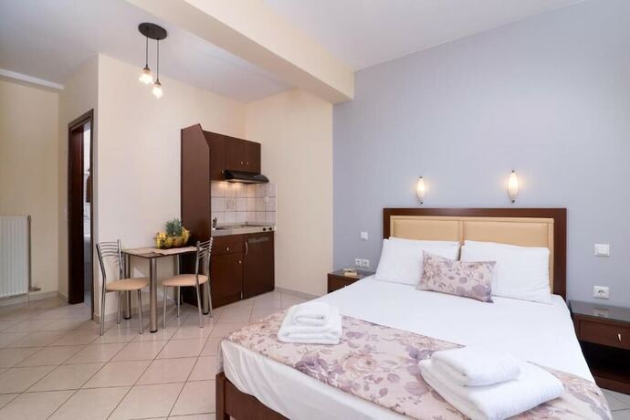 Imagen general del Hotel Nikolas Studios. Foto 6