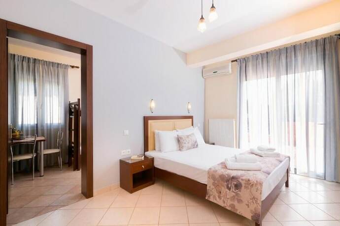 Imagen general del Hotel Nikolas Studios. Foto 7