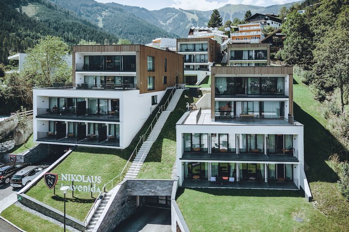 Imagen general del Hotel Nikolaus by AvenidA Zell am See. Foto 1