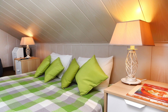 Imagen de la habitación del Hotel Nikolin Park Guest House. Foto 9