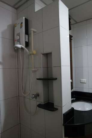 Imagen general del Hotel Nikom Court. Foto 5