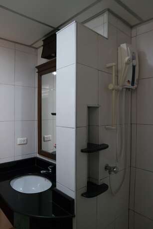 Imagen general del Hotel Nikom Court. Foto 14