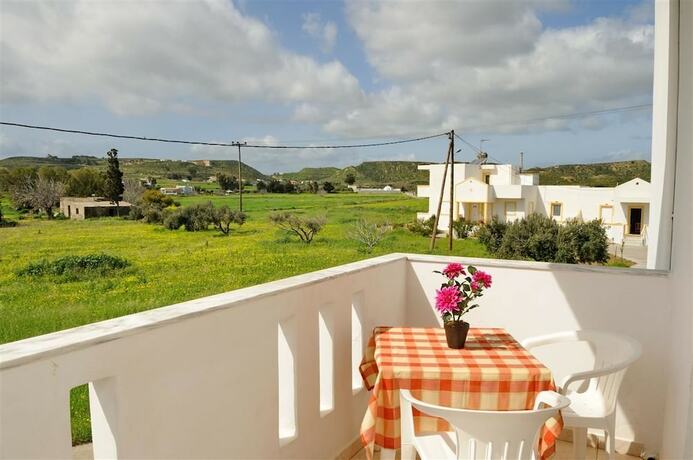 Imagen general del Hotel Nikos 2 Studios and Apartments. Foto 4