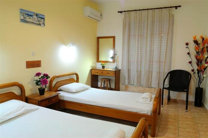 Imagen general del Hotel Nikos 2 Studios and Apartments. Foto 9