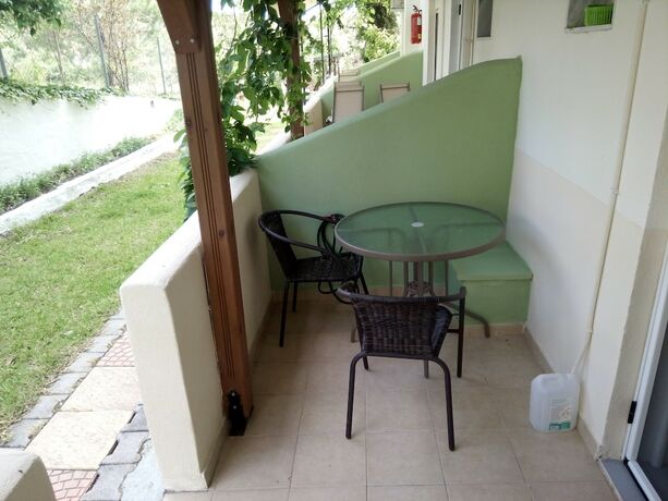 Imagen general del Hotel Nikos Apartments. Foto 4