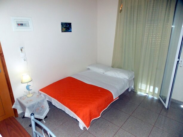 Imagen general del Hotel Nikos Apartments. Foto 10