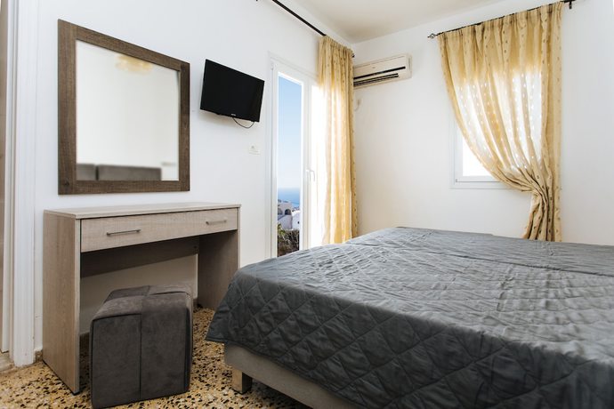 Imagen de la habitación del Hotel Nikos. Foto 9