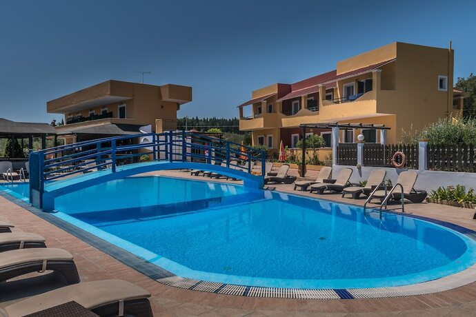 Imagen general del Hotel Nikos Villas. Foto 1