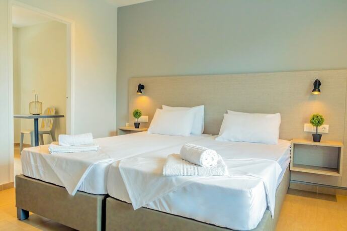 Imagen general del Hotel Nikos Villas. Foto 13